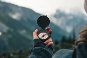Brújula como medio de orientación
