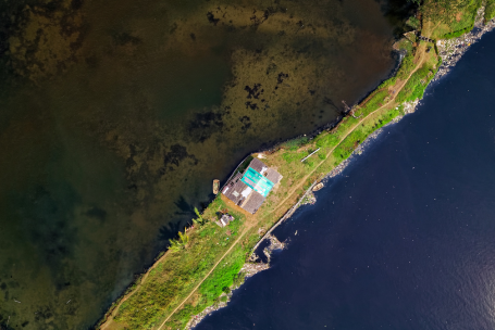 Imagen desde el cielo apuntando a un lugar remoto
